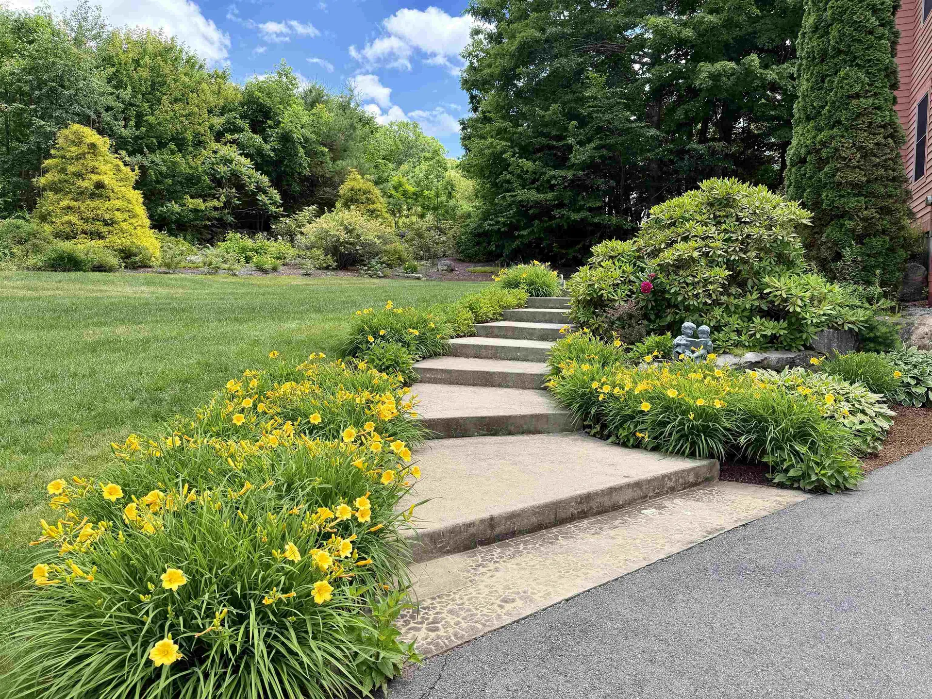 40 Lakewood Drive Alton NH 03810