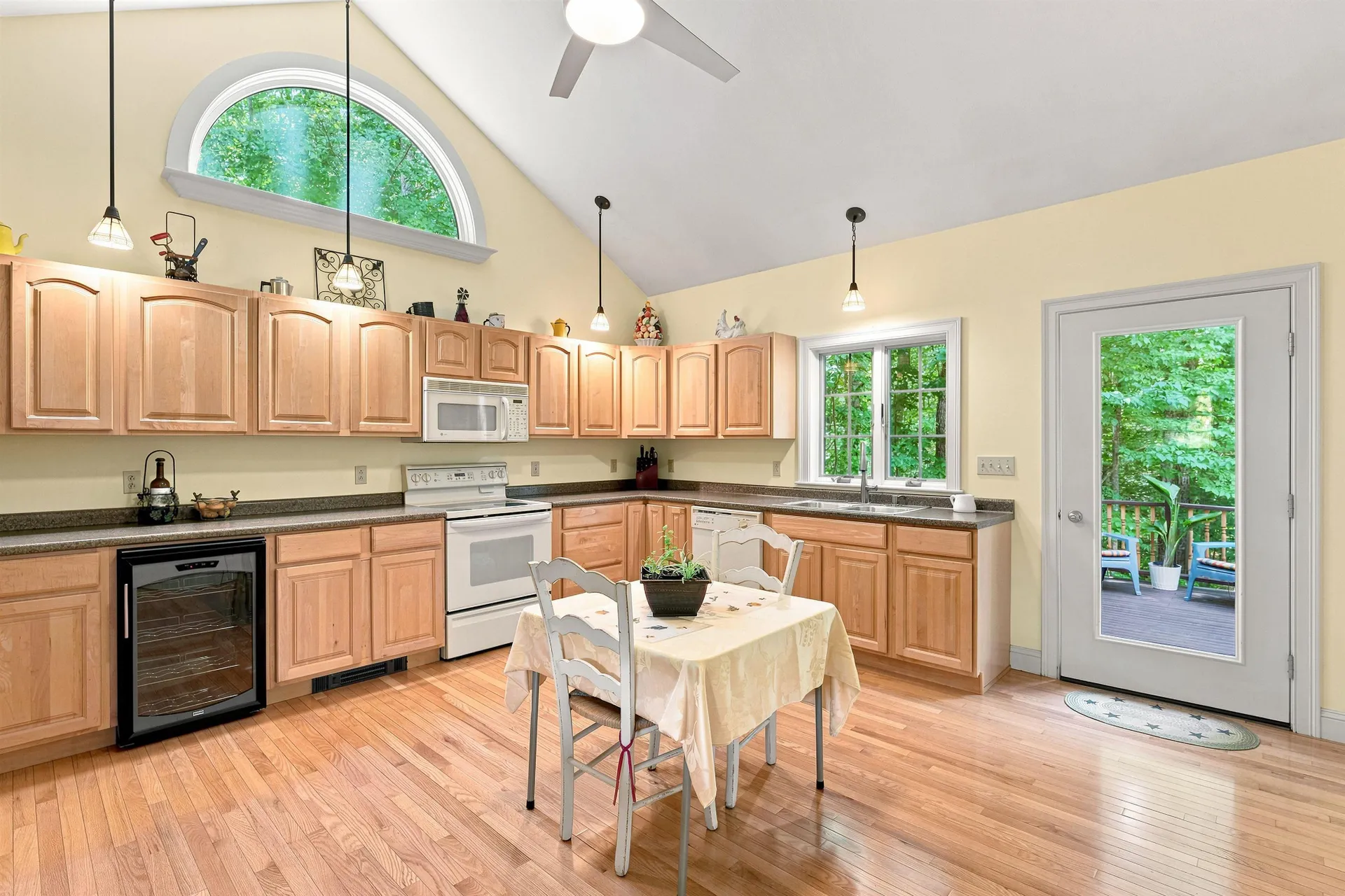 40 Lakewood Drive Alton NH 03810