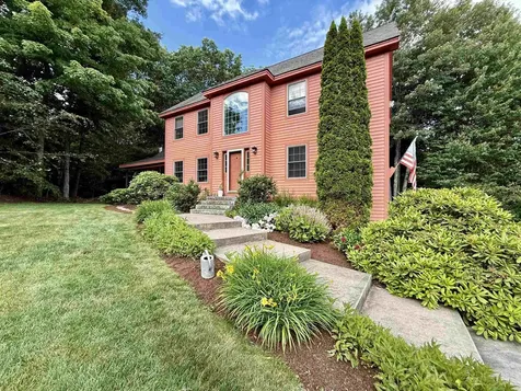 40 Lakewood Drive Alton NH 03810
