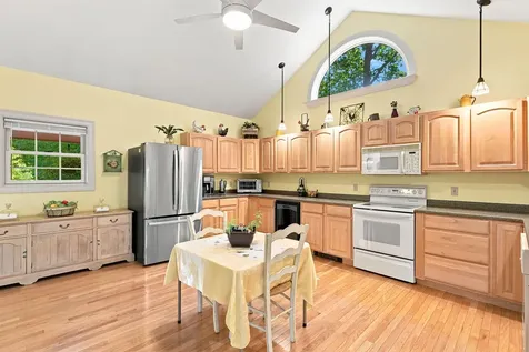 40 Lakewood Drive Alton NH 03810