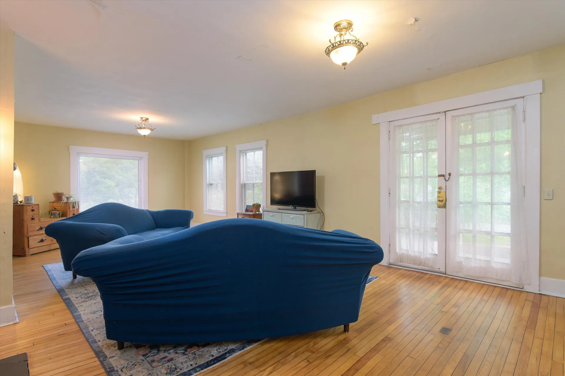 81 Main Street Chester VT 05143
