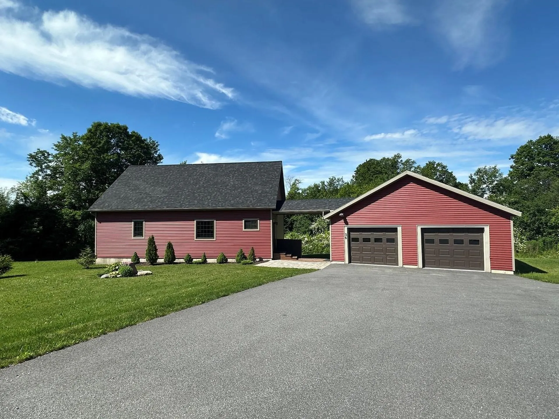 Hinesburg VT, 36 Senna Lane
