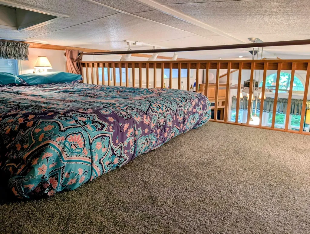 47 Overlook Road Holderness NH 03245