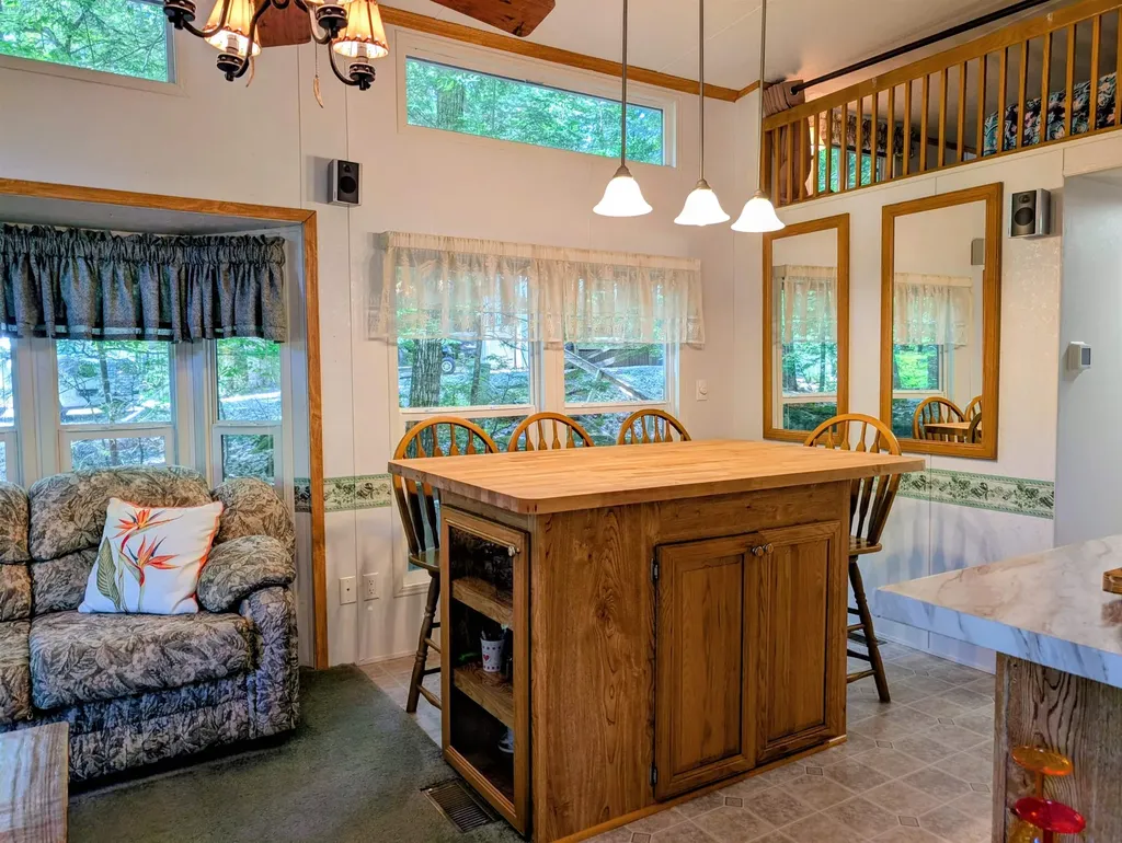 47 Overlook Road Holderness NH 03245