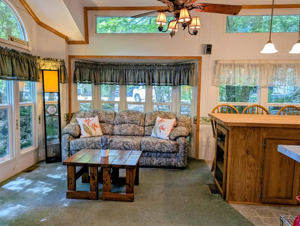 47 Overlook Road Holderness NH 03245