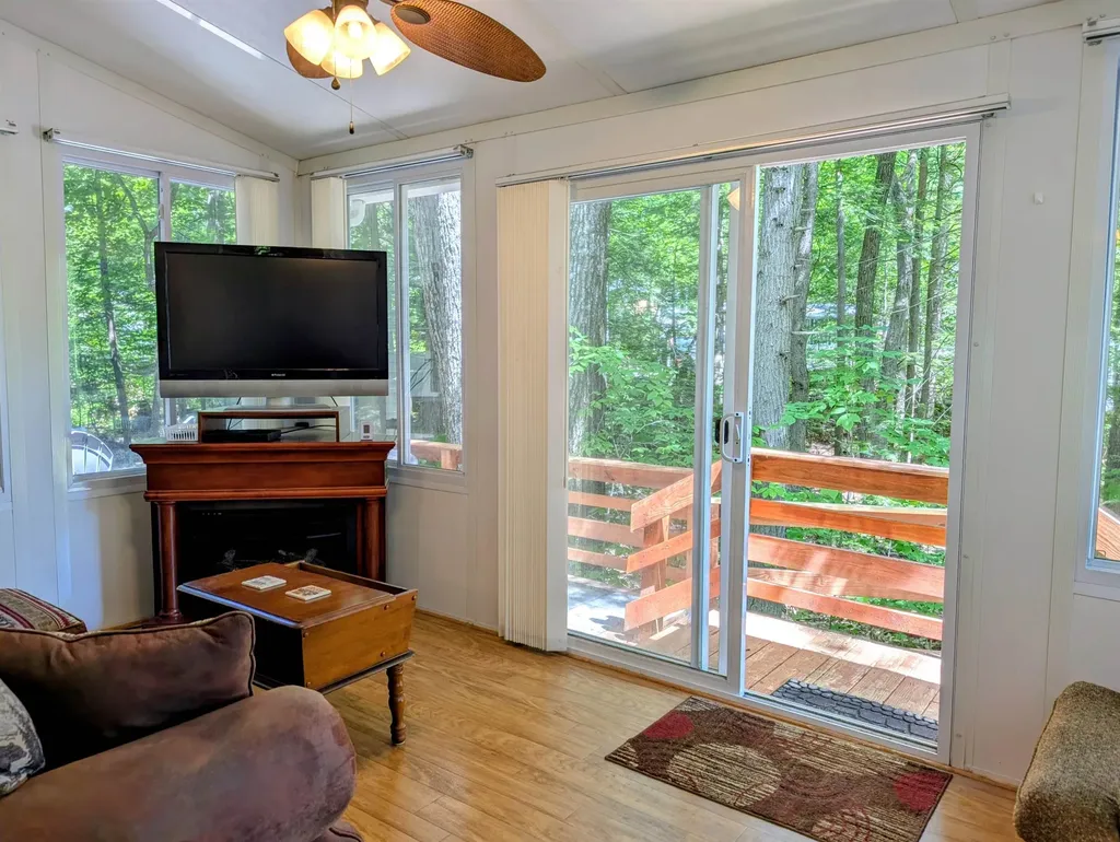 47 Overlook Road Holderness NH 03245