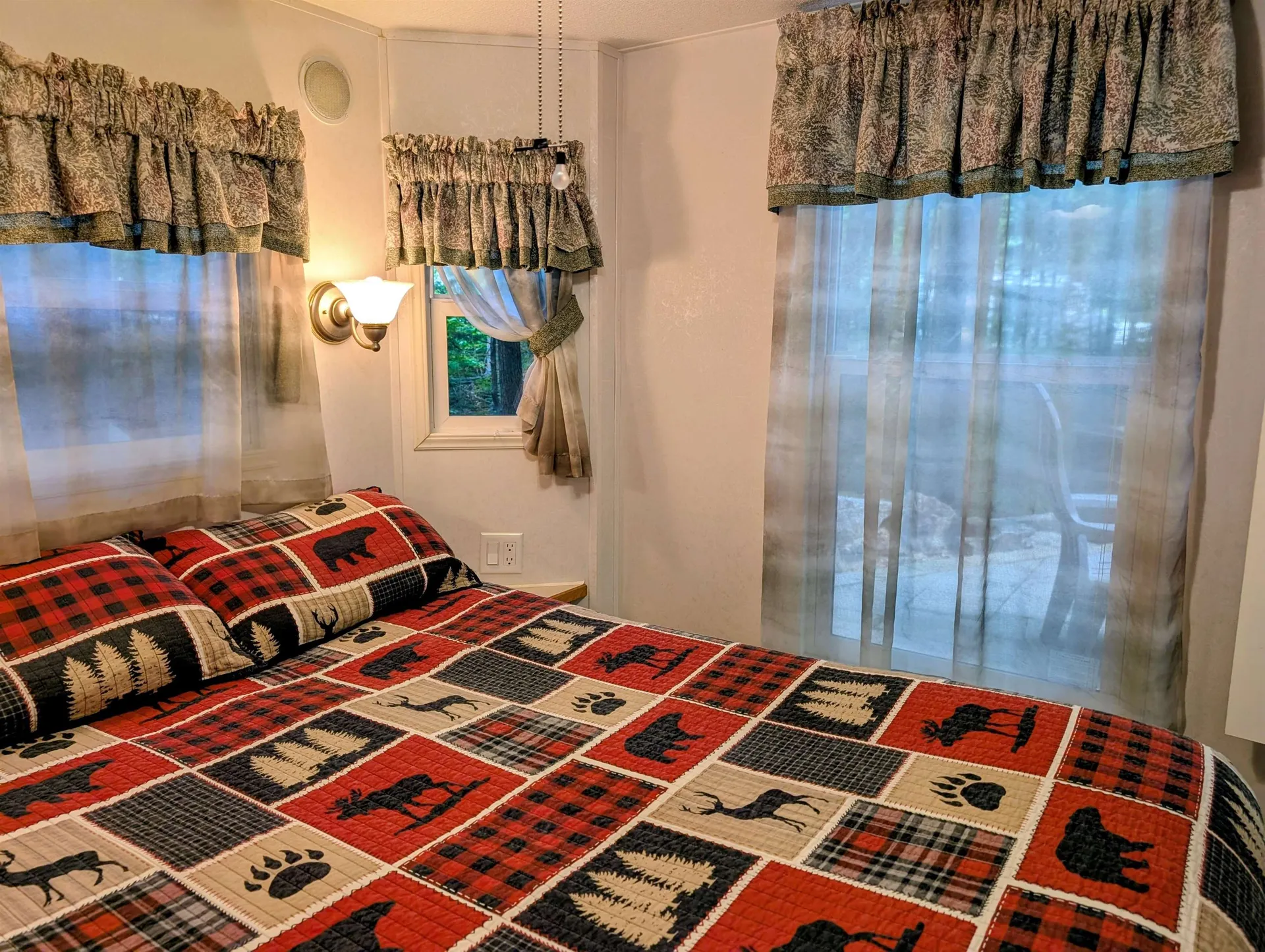 47 Overlook Road Holderness NH 03245