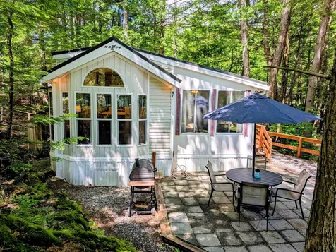 47 Overlook Road Holderness NH 03245