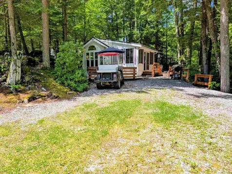 47 Overlook Road Holderness NH 03245