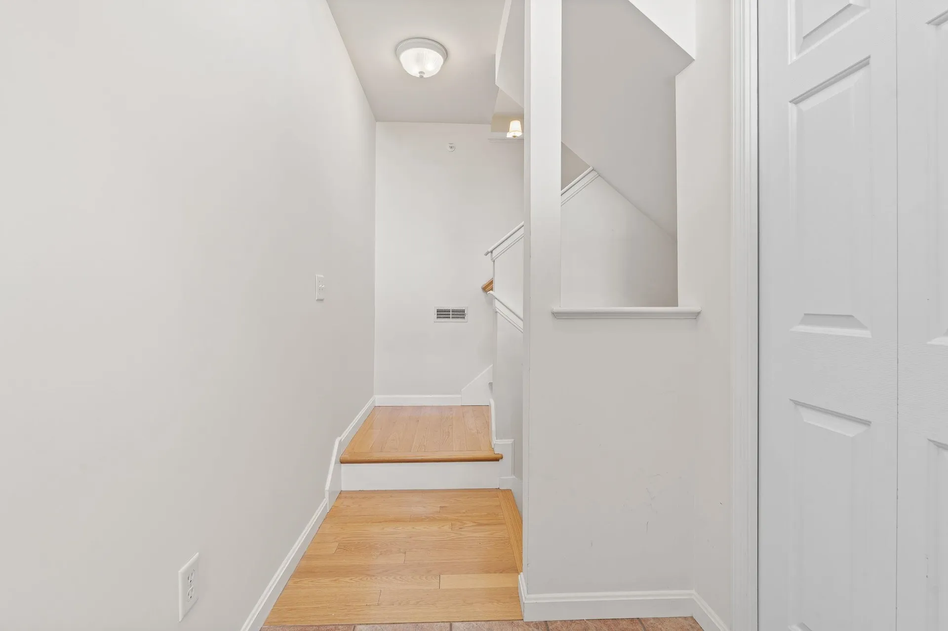16 Edward Circle Bedford NH 03110