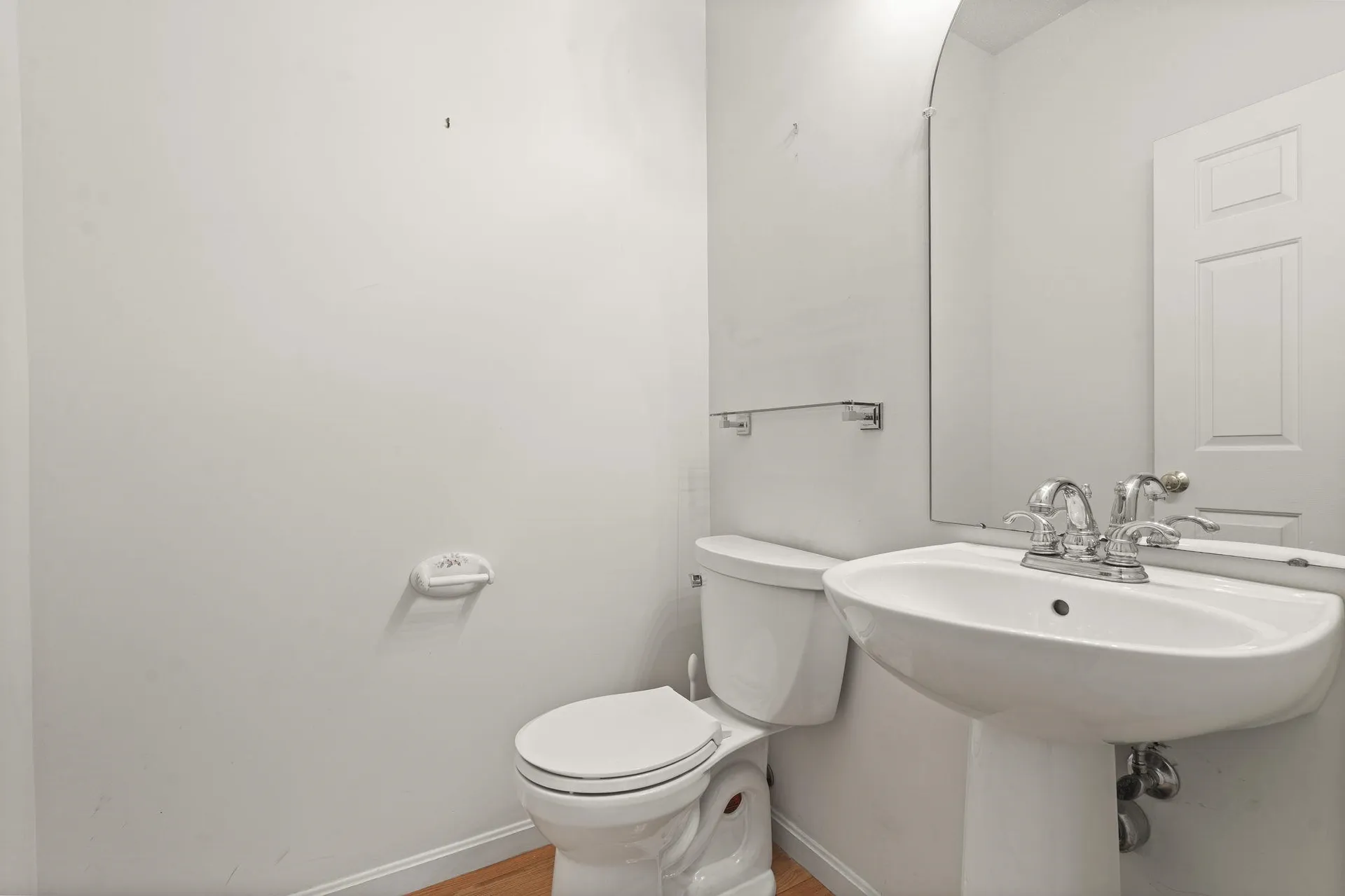 16 Edward Circle Bedford NH 03110