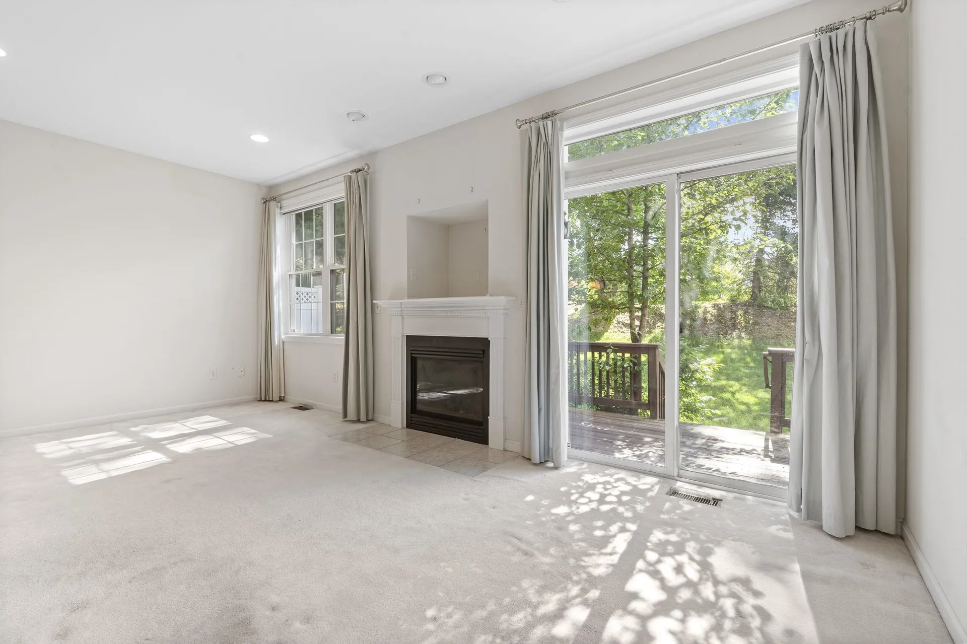 16 Edward Circle Bedford NH 03110