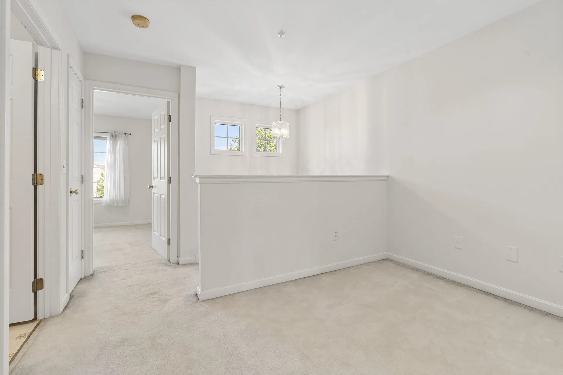 16 Edward Circle Bedford NH 03110