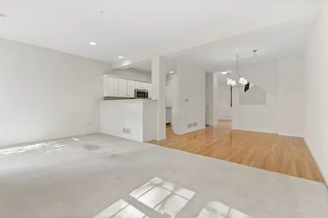 16 Edward Circle Bedford NH 03110