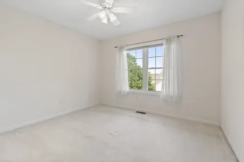 16 Edward Circle Bedford NH 03110