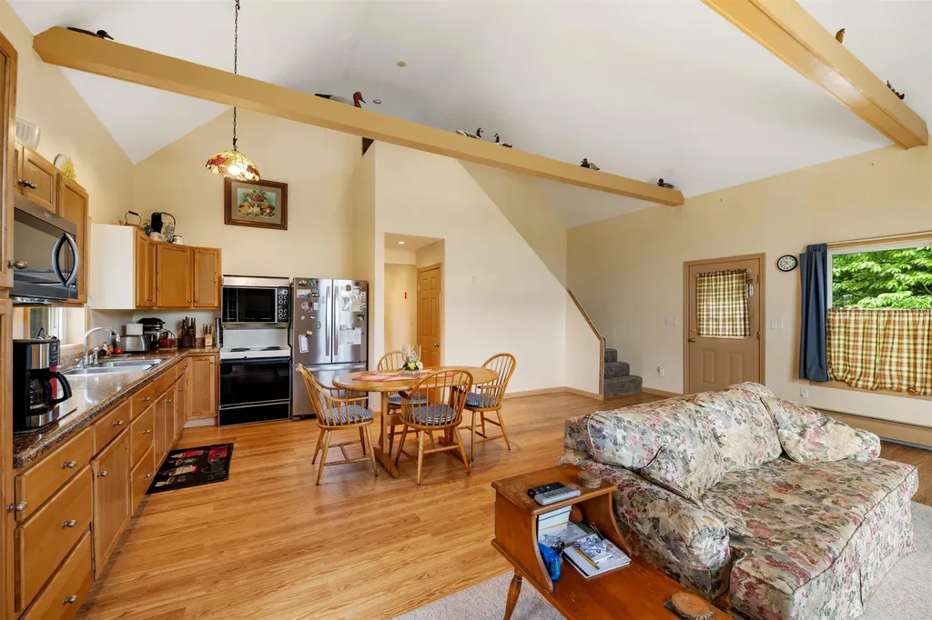 134 Lakeview Estates Road Pittsburg NH 03592