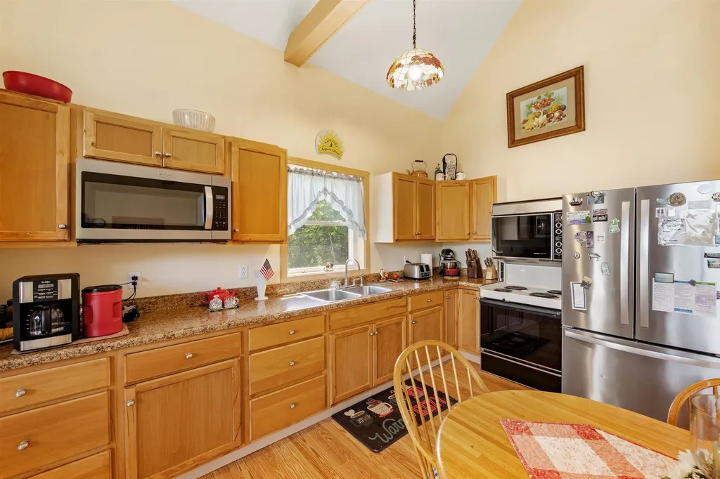 134 Lakeview Estates Road Pittsburg NH 03592