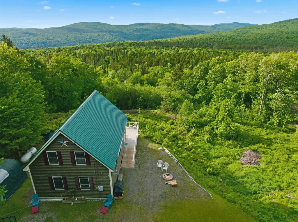 134 Lakeview Estates Road Pittsburg NH 03592