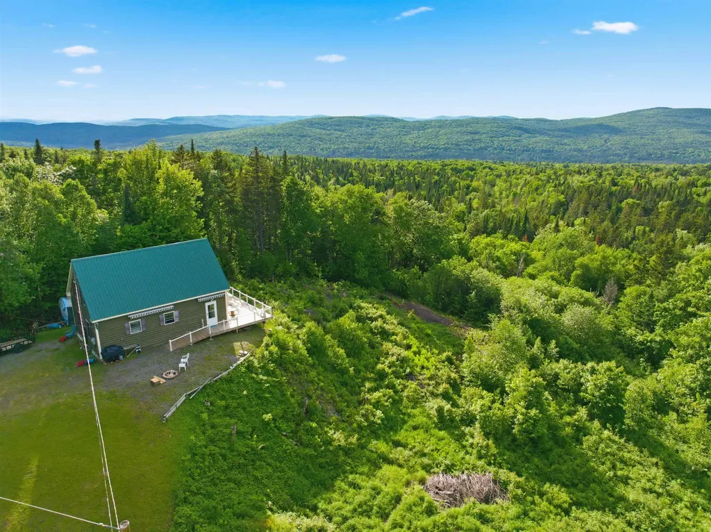 134 Lakeview Estates Road Pittsburg NH 03592