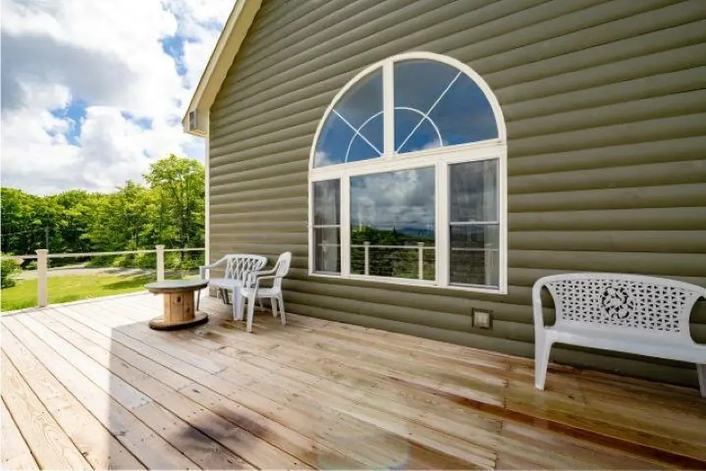 134 Lakeview Estates Road Pittsburg NH 03592