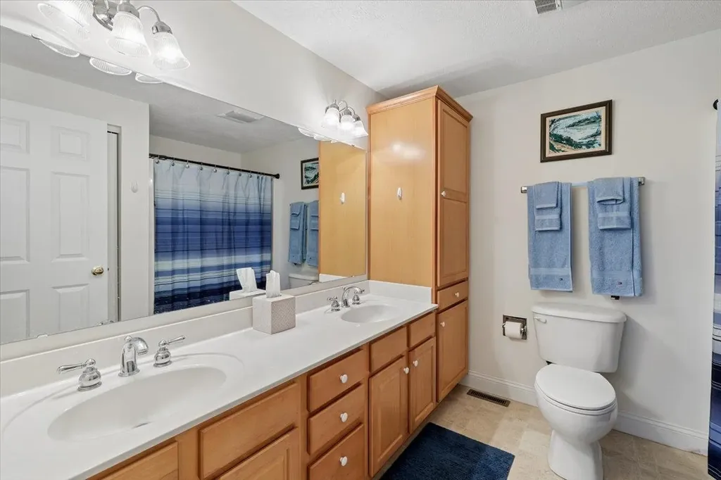 14 Aspen Drive Hampstead NH 03826