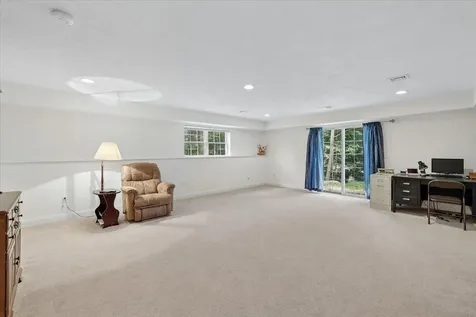 14 Aspen Drive Hampstead NH 03826