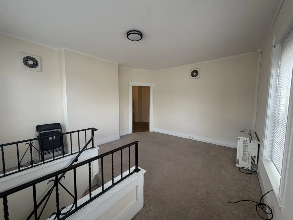 97 Bridge Street Manchester NH 03101-1652