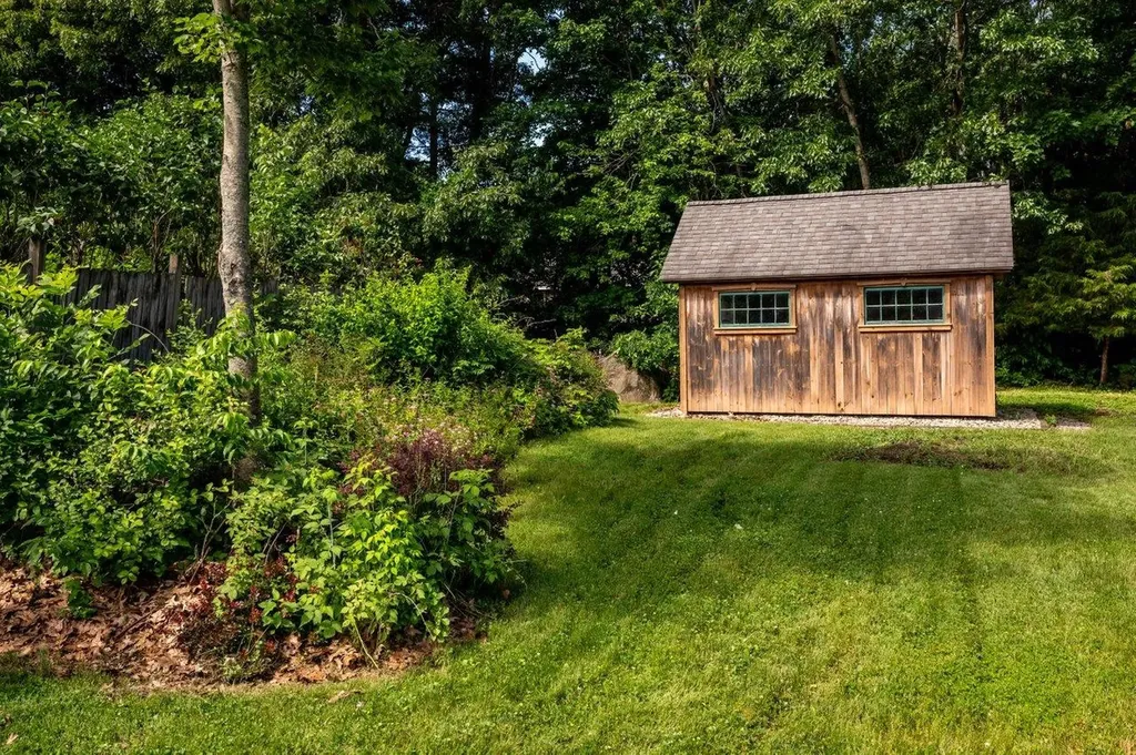 76 Mast Road Dover NH 03820
