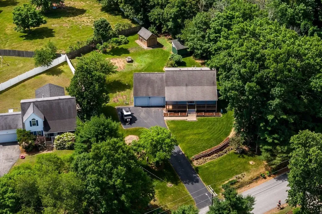 76 Mast Road Dover NH 03820