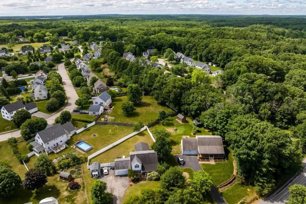 76 Mast Road Dover NH 03820