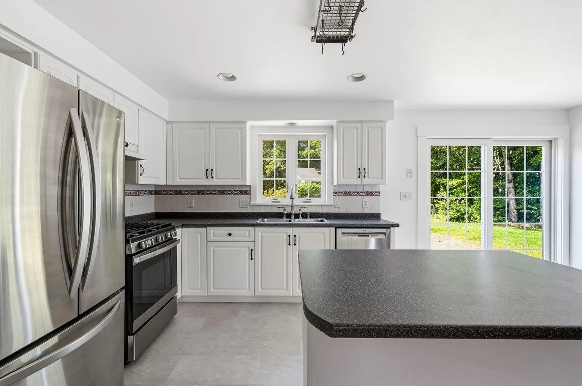 76 Mast Road Dover NH 03820