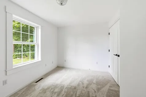 76 Mast Road Dover NH 03820