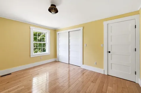 76 Mast Road Dover NH 03820