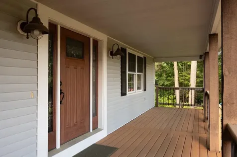 76 Mast Road Dover NH 03820