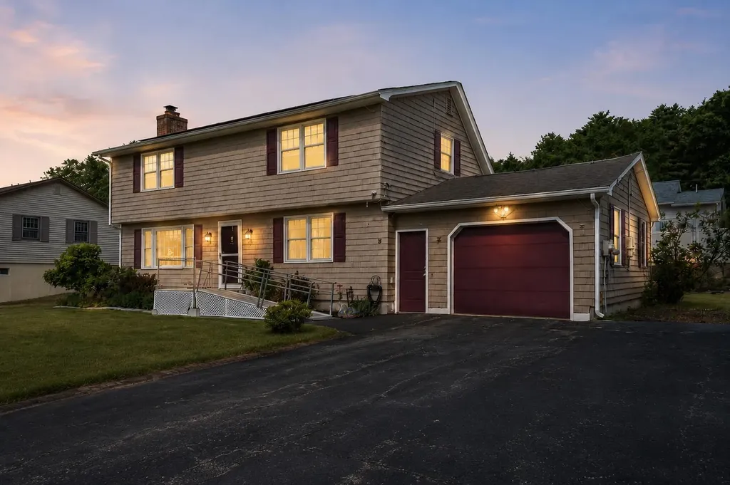 7 Hopi Drive Nashua NH 03063