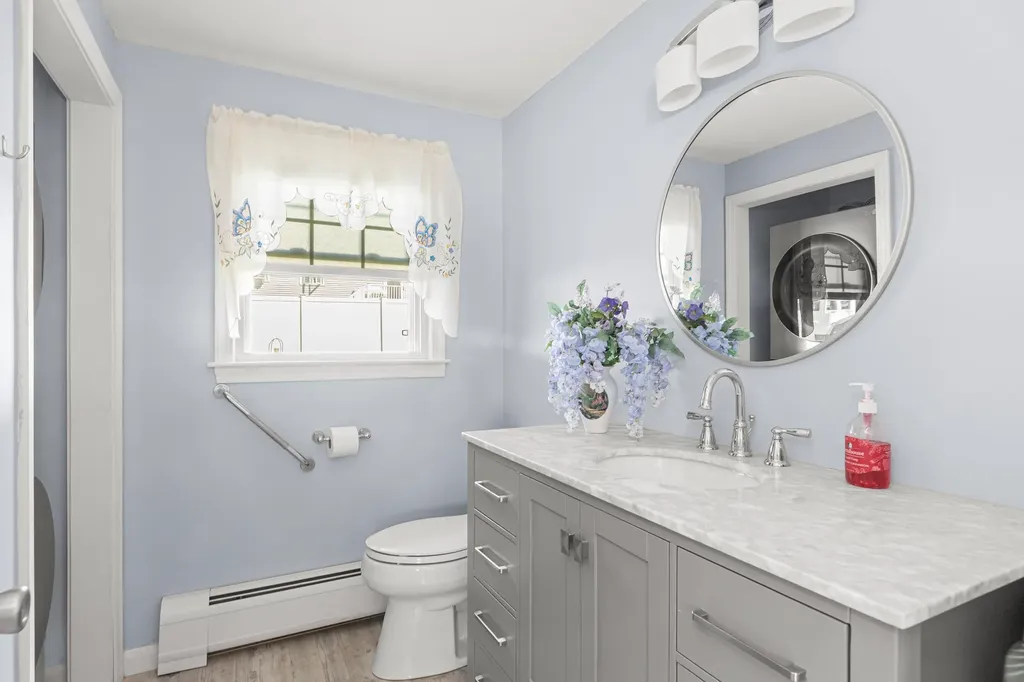 7 Hopi Drive Nashua NH 03063