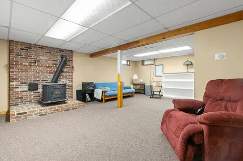 7 Hopi Drive Nashua NH 03063