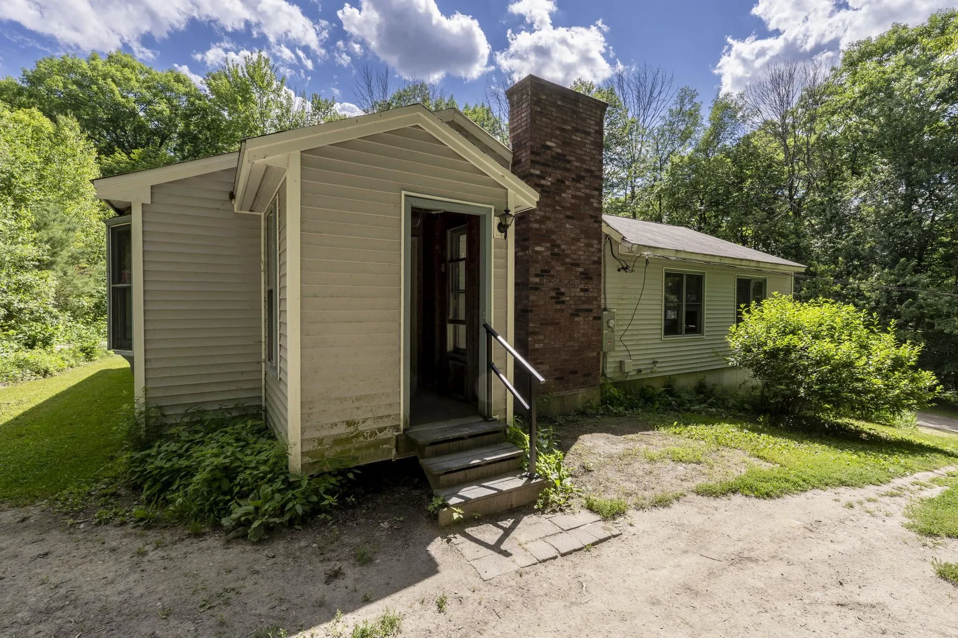 127 Mountain Road Deerfield NH 03037