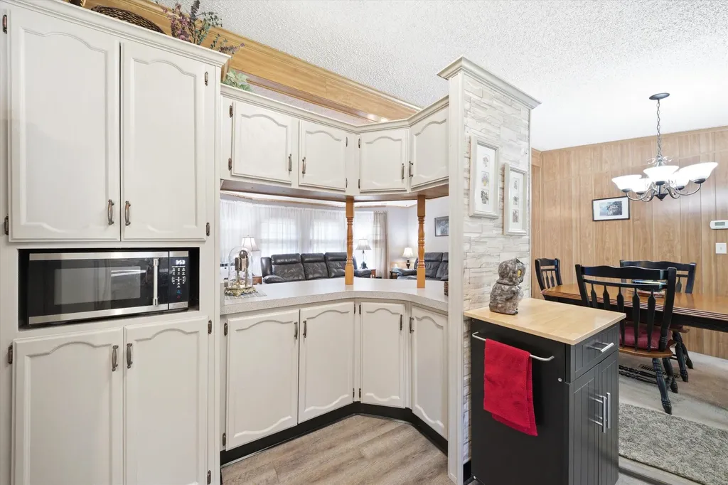 163 Donald Drive Goffstown NH 03045