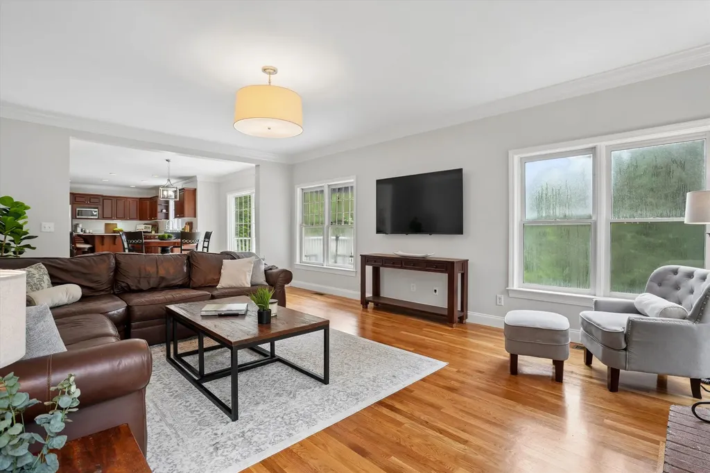 15 Strafford Lane Bedford NH 03110