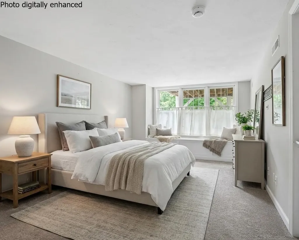 15 Strafford Lane Bedford NH 03110
