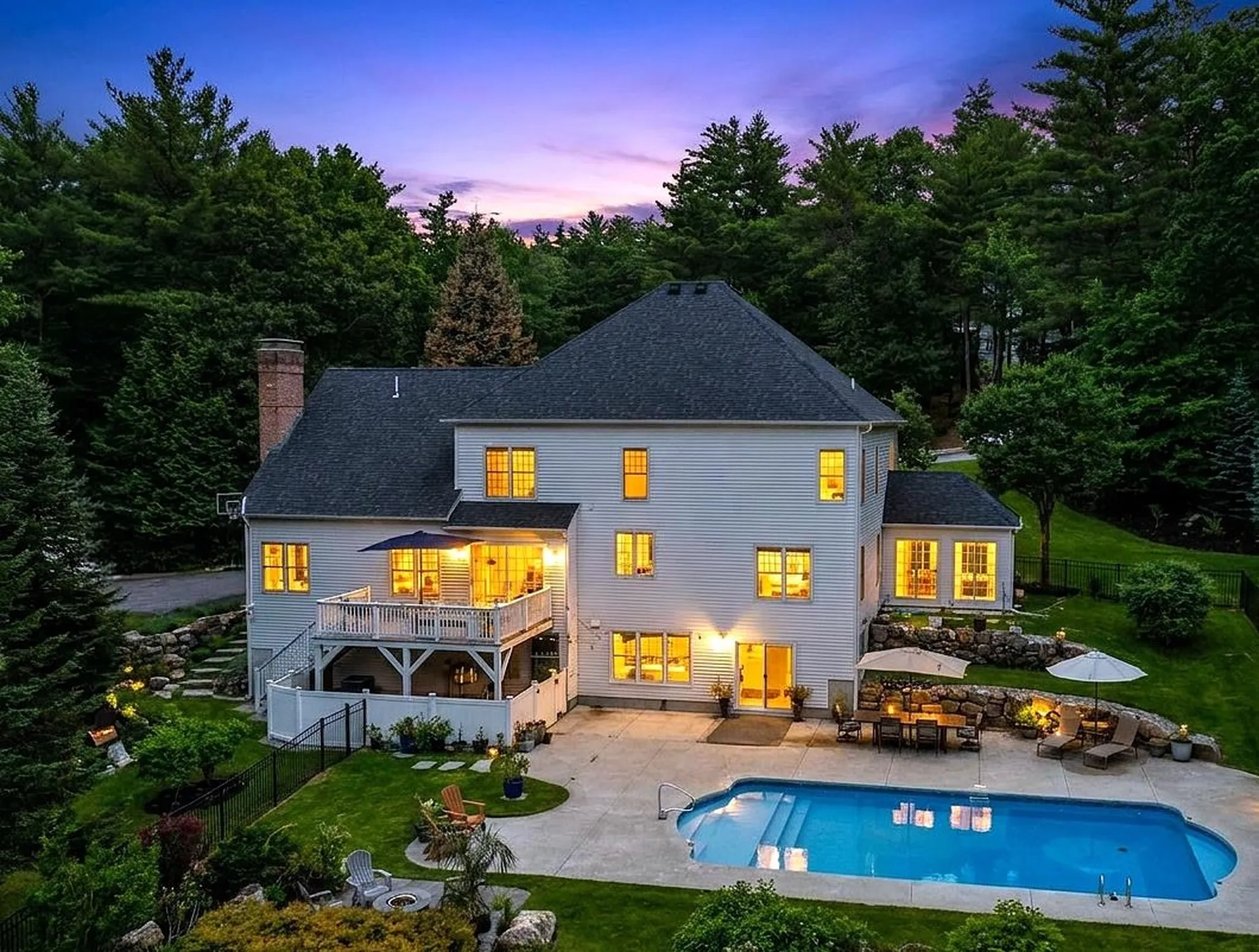 15 Strafford Lane Bedford NH 03110