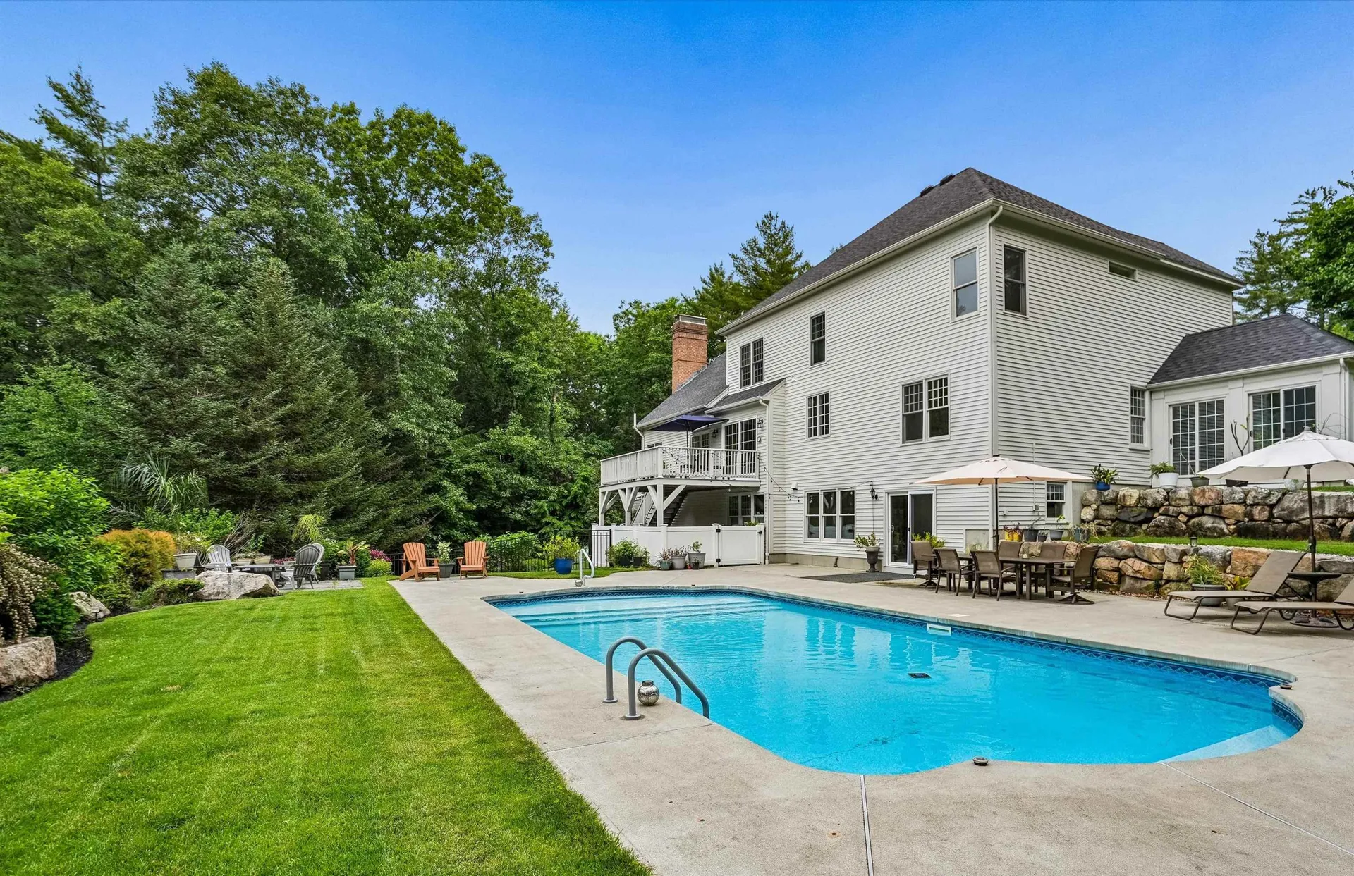 15 Strafford Lane Bedford NH 03110
