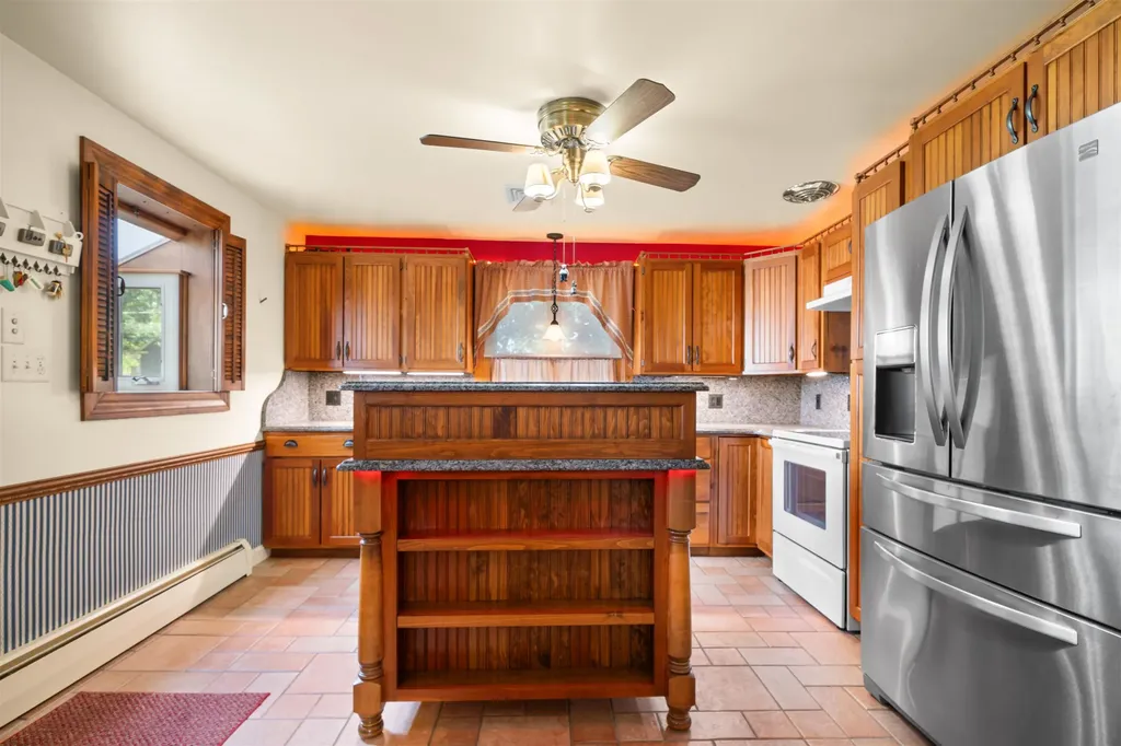 128 Holly Avenue Manchester NH 03103