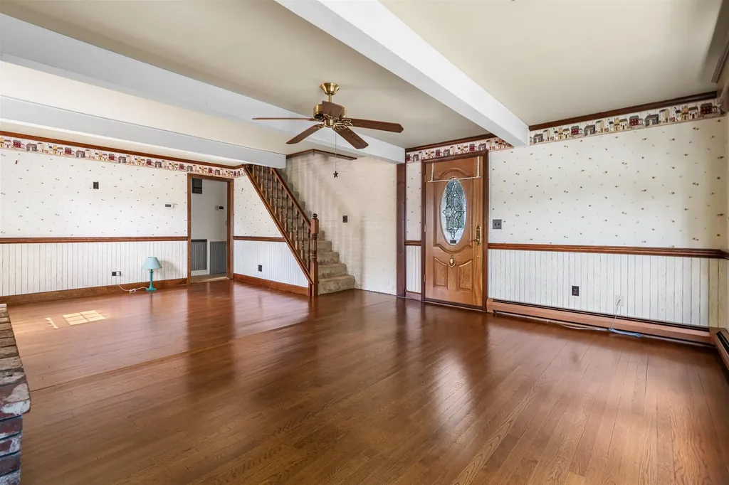 128 Holly Avenue Manchester NH 03103