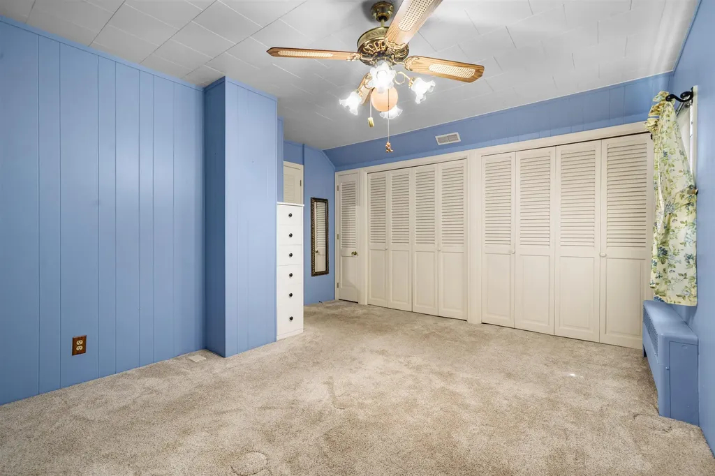 128 Holly Avenue Manchester NH 03103