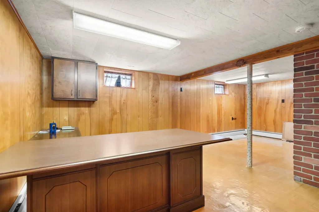 128 Holly Avenue Manchester NH 03103