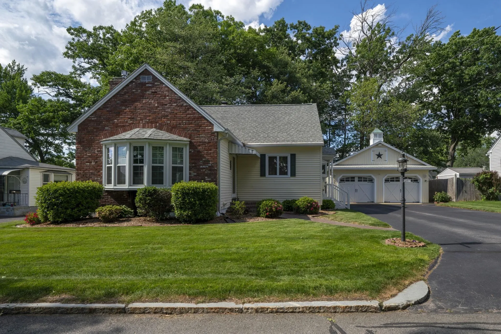 128 Holly Avenue Manchester NH 03103