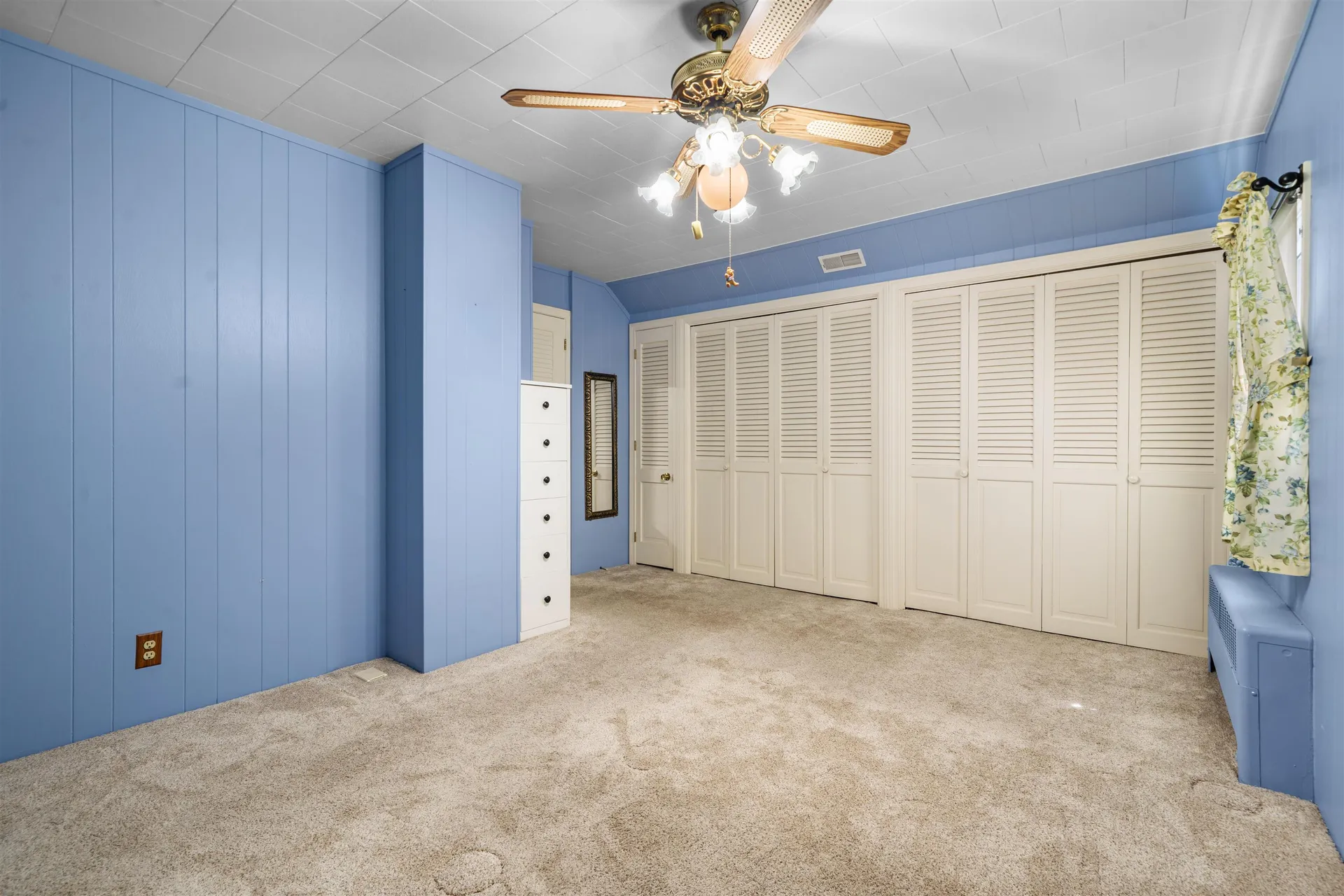 128 Holly Avenue Manchester NH 03103