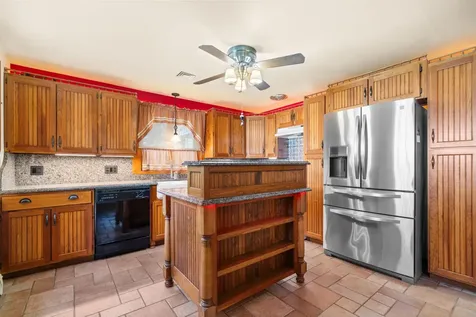 128 Holly Avenue Manchester NH 03103